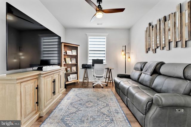 127 RACCOON LN, Barnegat, NJ 08005