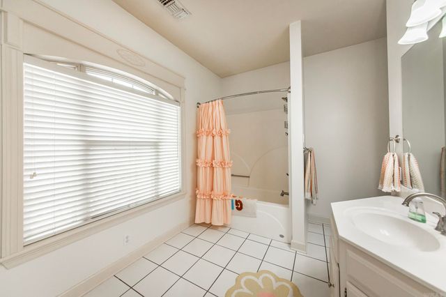 17 Prestwick Court, Cabot, AR 72023