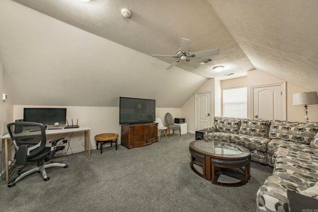 17 Prestwick Court, Cabot, AR 72023