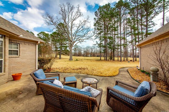 17 Prestwick Court, Cabot, AR 72023