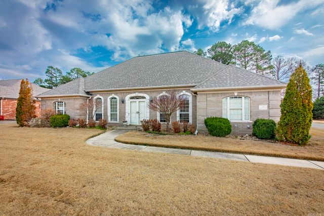 17 Prestwick Court, Cabot, AR 72023