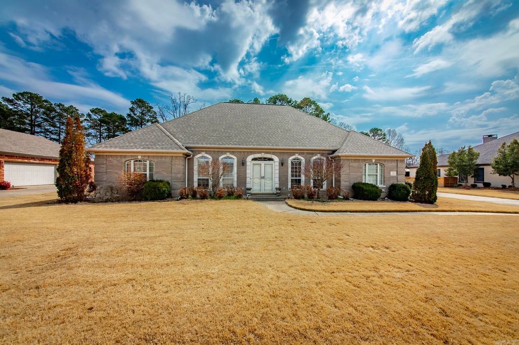 17 Prestwick Court, Cabot, AR 72023