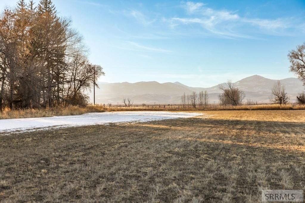 Image 7 of property listing at TBD Patriot Lane, Dingle, ID 83233