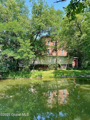 50-52 Gates Avenue, Victory, NY 12884