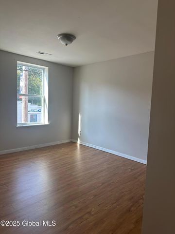 50-52 Gates Avenue, Victory, NY 12884