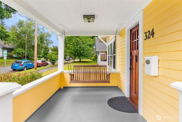324 18th Avenue SE, Olympia, WA 98501