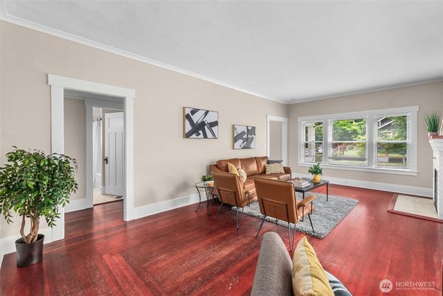 324 18th Avenue SE, Olympia, WA 98501