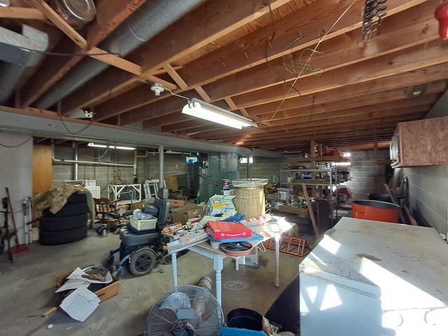 103 E South Street, Prairie City, IA 50228