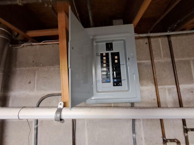 103 E South Street, Prairie City, IA 50228