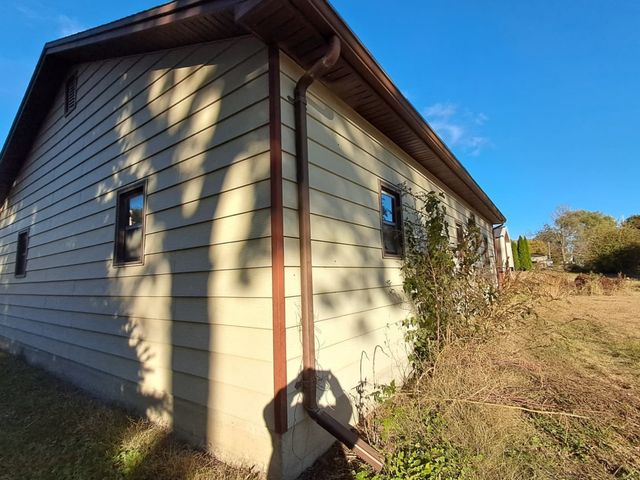 103 E South Street, Prairie City, IA 50228