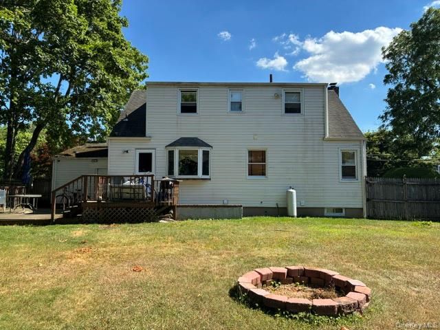 169 W 21st Street, Huntington Station, NY 11746