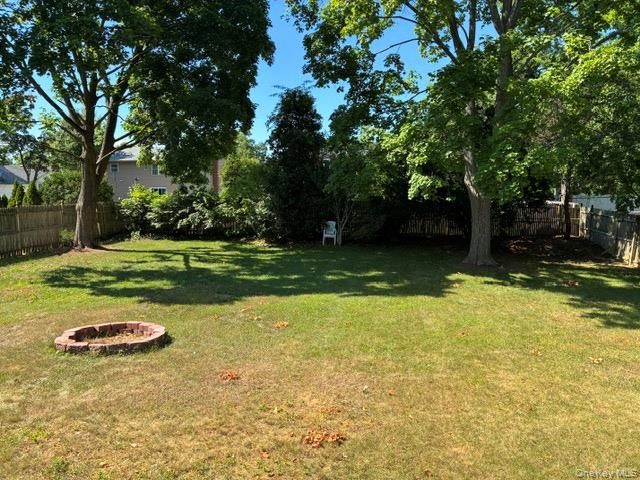 169 W 21st Street, Huntington Station, NY 11746