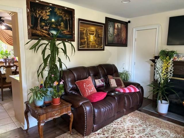 169 W 21st Street, Huntington Station, NY 11746