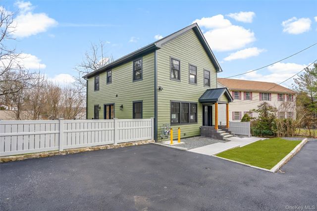 27 Choate Lane Unit A, Pleasantville, NY 10570