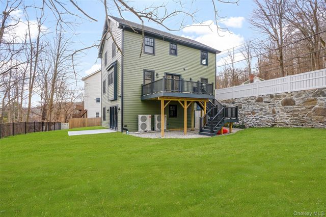 27 Choate Lane Unit A, Pleasantville, NY 10570