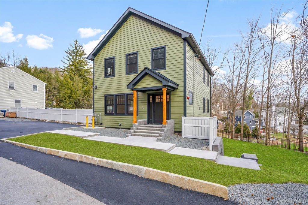 27 Choate Lane Unit A, Pleasantville, NY 10570