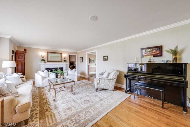 12 Hilltop Ter, Chatham Twp., NJ 07928