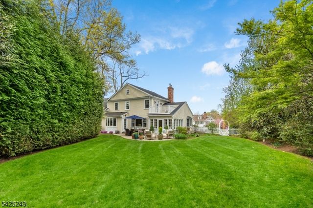 12 Hilltop Ter, Chatham Twp., NJ 07928