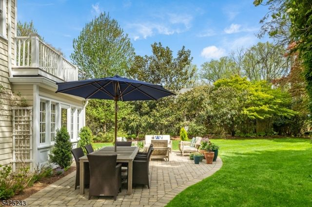 12 Hilltop Ter, Chatham Twp., NJ 07928