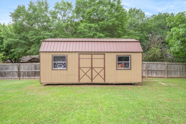 111 Dogwood Place, Van, TX 75790