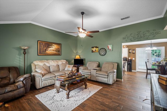 111 Dogwood Place, Van, TX 75790