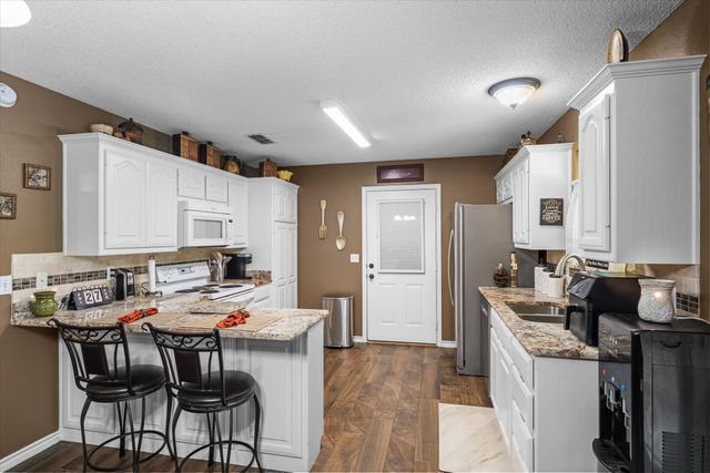 111 Dogwood Place, Van, TX 75790