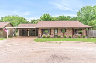 111 Dogwood Place, Van, TX 75790