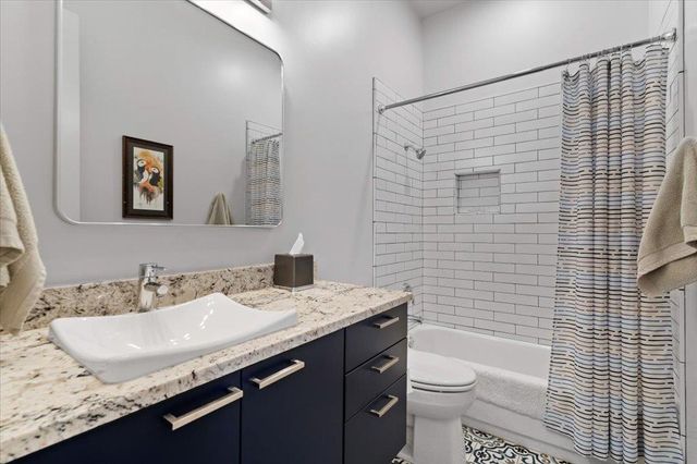 14521 American Kestrel DR, Austin, TX 78738