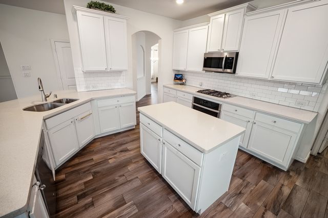 1306 Crossvine Drive, Anna, TX 75409