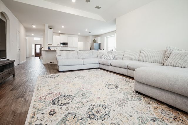 1306 Crossvine Drive, Anna, TX 75409