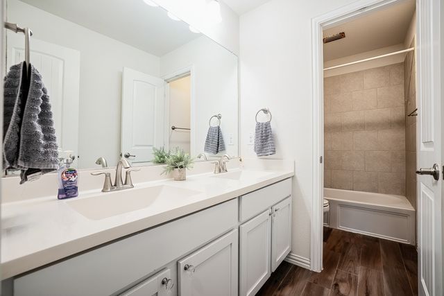 1306 Crossvine Drive, Anna, TX 75409