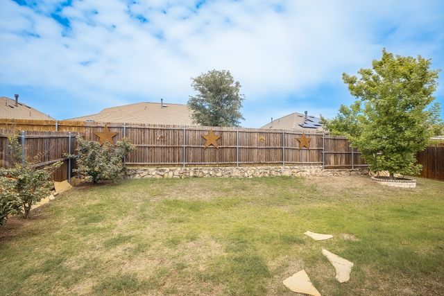 1306 Crossvine Drive, Anna, TX 75409