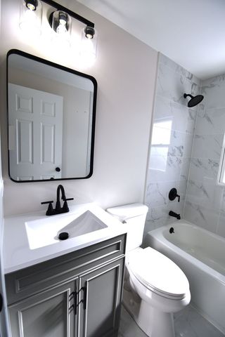 16400 Roy Street, Oak Forest, IL 60452