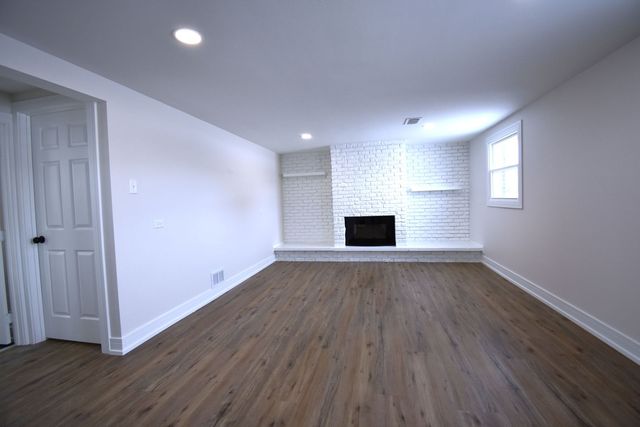 16400 Roy Street, Oak Forest, IL 60452