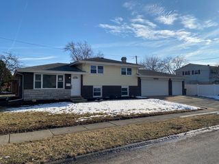 16400 Roy Street, Oak Forest, IL 60452