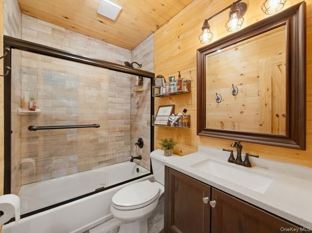266 Sylvan Lake Rd B-19, Hopewell Junction, NY 12533