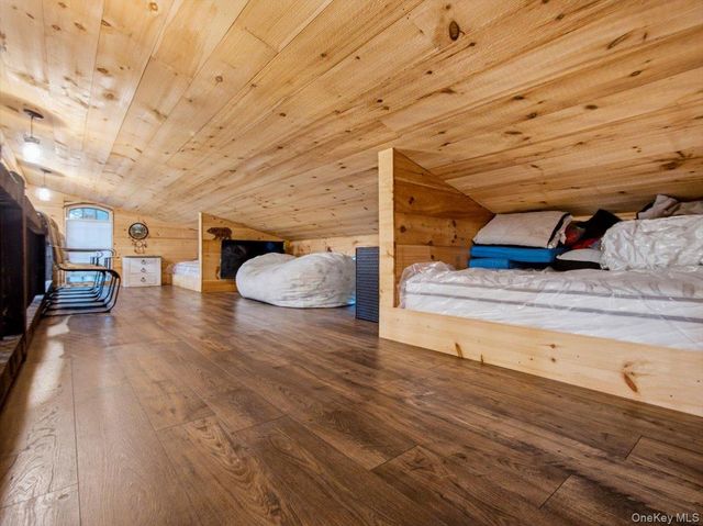 266 Sylvan Lake Rd B-19, Hopewell Junction, NY 12533