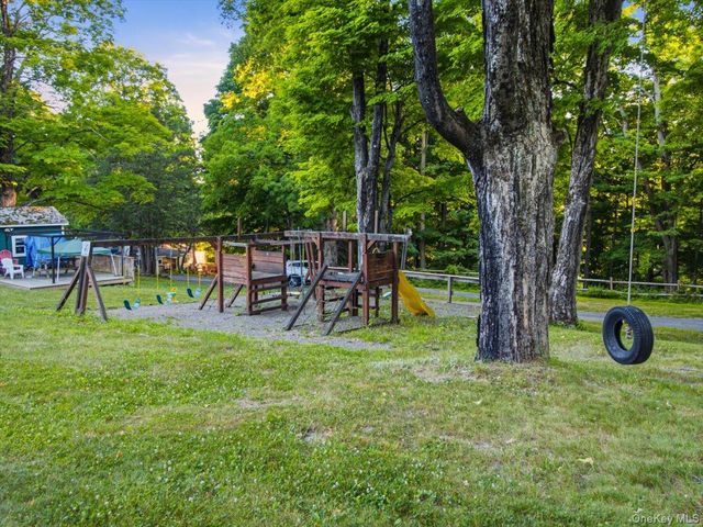 266 Sylvan Lake Rd B-19, Hopewell Junction, NY 12533