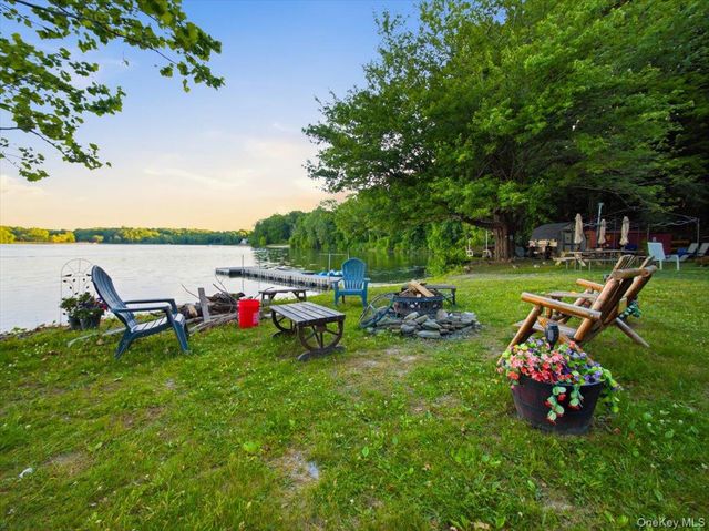 266 Sylvan Lake Rd B-19, Hopewell Junction, NY 12533