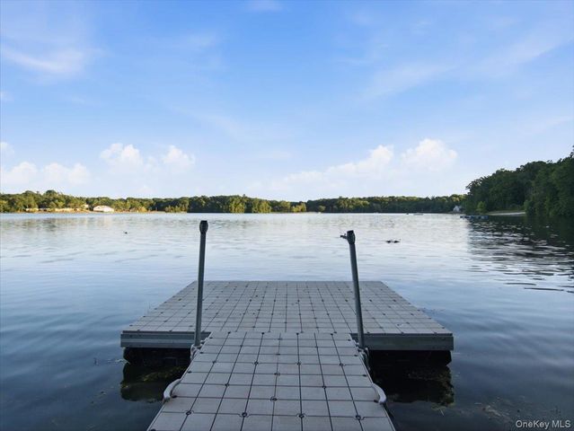 266 Sylvan Lake Rd B-19, Hopewell Junction, NY 12533