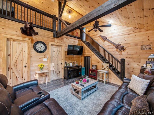 266 Sylvan Lake Rd B-19, Hopewell Junction, NY 12533