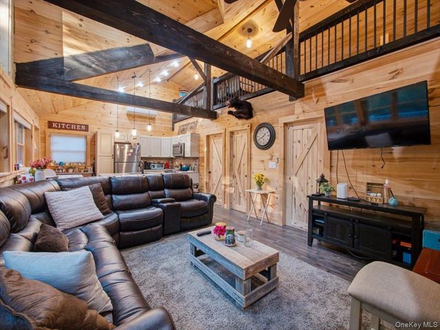 266 Sylvan Lake Rd B-19, Hopewell Junction, NY 12533