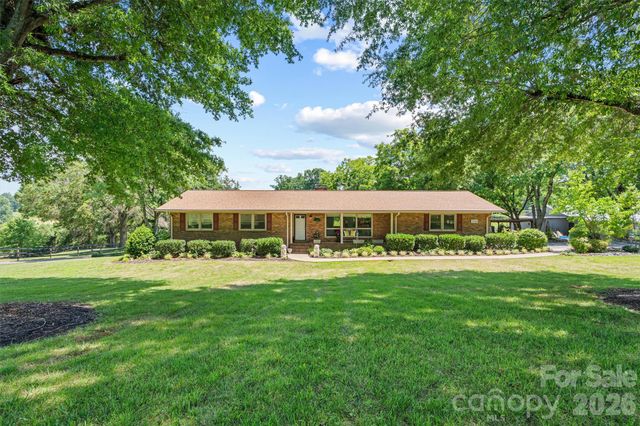 256 Johnson Dairy Road, Mooresville, NC 28115
