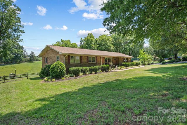 256 Johnson Dairy Road, Mooresville, NC 28115