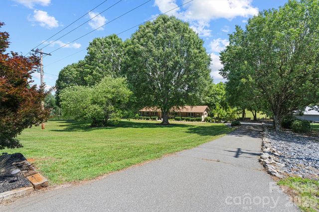 256 Johnson Dairy Road, Mooresville, NC 28115