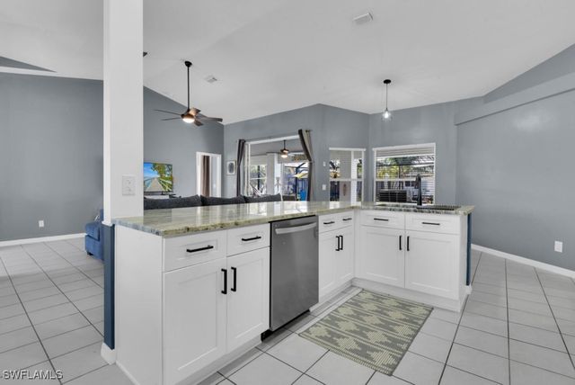 1624 SW 44th TER, Cape Coral, FL 33914