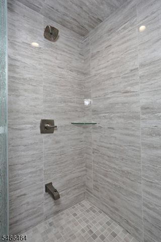 183 N Farview Ave, Paramus Boro, NJ 07652