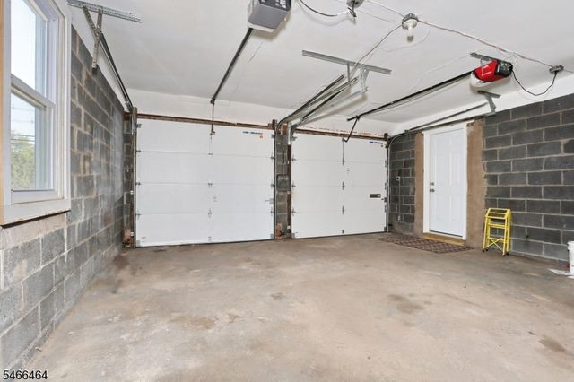 183 N Farview Ave, Paramus Boro, NJ 07652