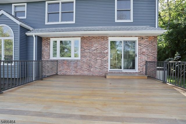 183 N Farview Ave, Paramus Boro, NJ 07652