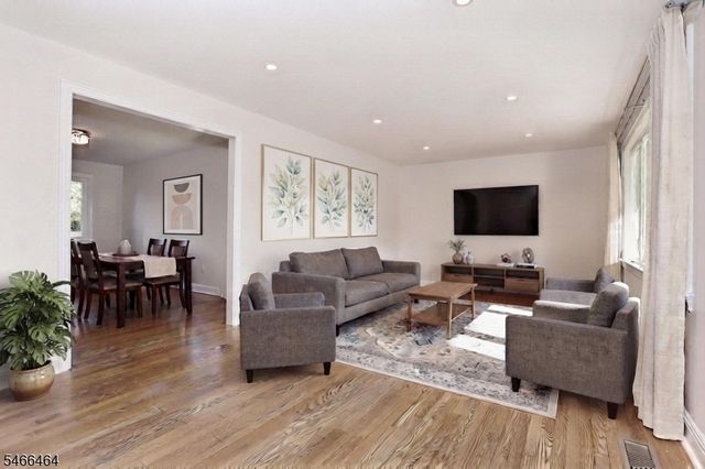 183 N Farview Ave, Paramus Boro, NJ 07652